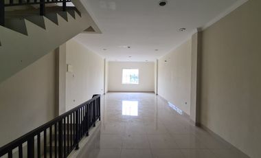 Ruko Green Lake City Depan Grand Lucky Dijual Harga Sangat Murah Siap Huni Lokasi Strategis