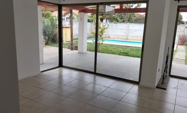 Arriendo Casa Av. Madero en El Polo de Machalí