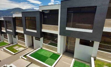 CASA NUEVA EN VENTA SUR DE QUITO SECTOR EL RECREO