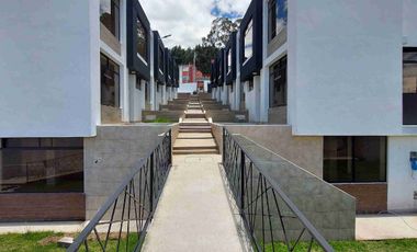 CASA NUEVA EN VENTA SUR DE QUITO SECTOR EL RECREO