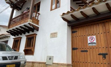649 CASA EN VILLA DE LEYVA A 3 CUADRAS DE LA PLAZA PRINCIPAL