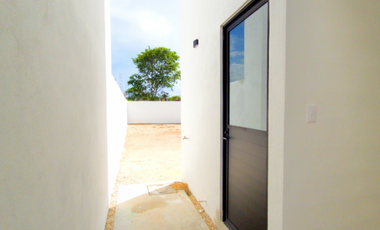 Casa en Venta, 3 Recamaras, Priv. Camelia, Sitpach, Yucatán.