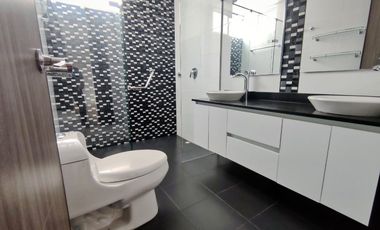 Venta de apartamento en el Poblado, Castropol