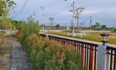House and land, Baan Suan Mai Ngam Project, Khlong 15, with mixed garden, sprinkler system, have water and electricity.