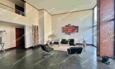 Se vende excelente departamento, ubicación privilegiada!!