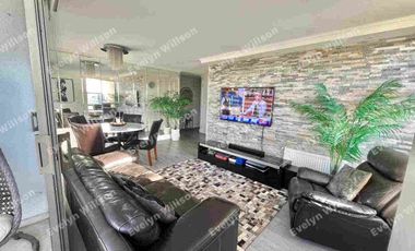 Se vende excelente departamento, ubicación privilegiada!!