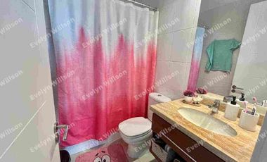 Se vende excelente departamento, ubicación privilegiada!!