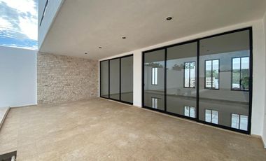 IMPRESIONANTE CASA EN CONKAL 4 RECAMARAS