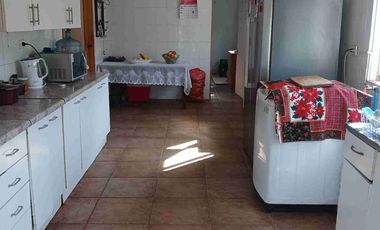 Oprotunidad! Amplia casa en Parcela, Curacavi