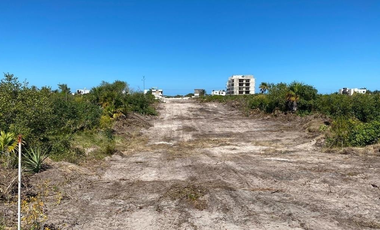 Terreno en venta, 3era. Fila, vista al norte en San Benito, Yucatan
