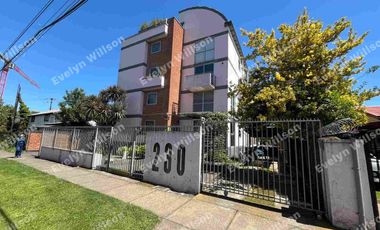 Se vende departamento duplex, excelente ubicación!