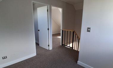 Casa dos pisos nueva   Barrio Carlota en Arriendo Rancagua