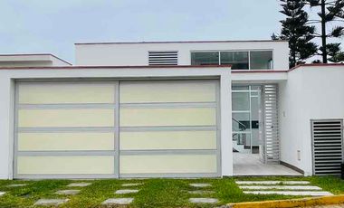 ALQUILA CASA DE PLAYA-PRIMERA FILA🌅