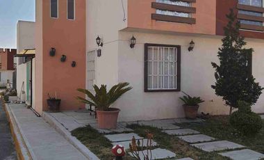 CASA 2 NIVELES, 2 RECAMARAS