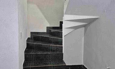 CASA 2 NIVELES, 2 RECAMARAS