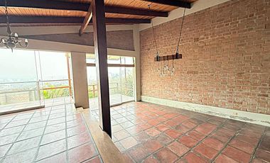 Vendo casa estilo rustico en Casuarinas Sur