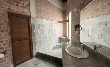 Vendo casa estilo rustico en Casuarinas Sur