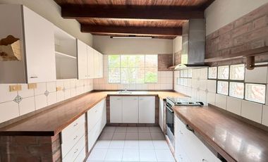Vendo casa estilo rustico en Casuarinas Sur