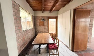 Vendo casa estilo rustico en Casuarinas Sur