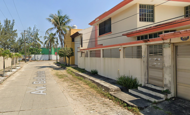 CASA EN VENTA DE RECUPERACION HIPOTECAARIA EN PUERTO MEXICO COATZACOALCOS VERACRUZ CON SNETENCIA EN FIRME