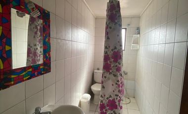 Amplia Propiedad De 3 Pisos, Ideal Para Familia 5d, 6b Y 2e.