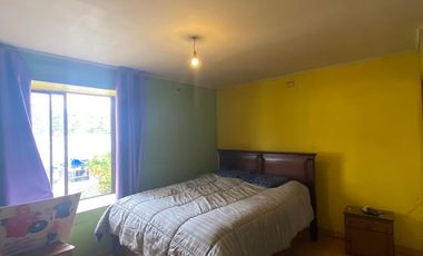 Amplia Propiedad De 3 Pisos, Ideal Para Familia 5d, 6b Y 2e.