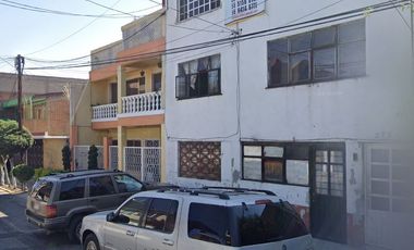 HERMOSA CASA EN LA ROMANA TLALNEPANTLA