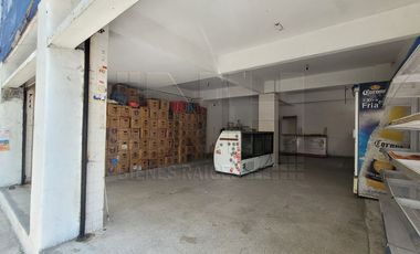 LOCAL COMERCIAL RAMOS MILLAN EJE 5 SUR