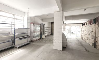 LOCAL COMERCIAL RAMOS MILLAN EJE 5 SUR
