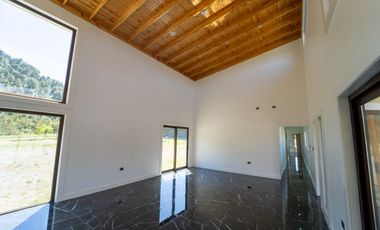 Hermosa casa en venta en el sur de chile ,vive la espectacular experiencia de vivir en la casa de tus sueños
