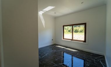 Hermosa casa en venta en el sur de chile ,vive la espectacular experiencia de vivir en la casa de tus sueños