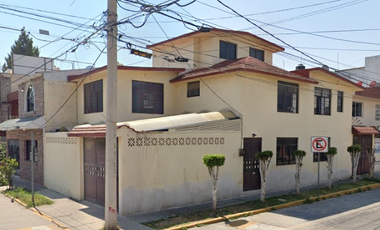 Casa en Venta Paseos de Santa Maria Cuautitlán EDOMEX