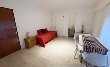 VENTA DEPARTAMENTO DE 1 AMB CON COCHERA RECICLADO Y AMOBLADO EN PLAZA COLÓN