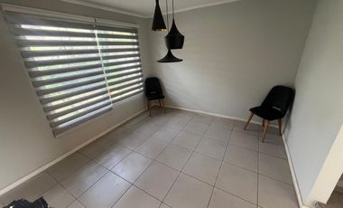 Casa Aislada en Avenida de Barrio Huertos II, Buin.