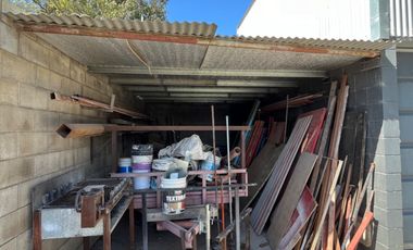 VENDEMOS CASA  DE 4 AMBIENTES + GALPÒN POCA ANTIGÜEDAD