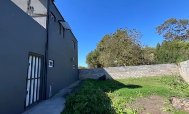 VENDEMOS CASA  DE 4 AMBIENTES + GALPÒN POCA ANTIGÜEDAD