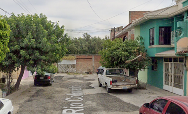 Casa en C. Lomas Verdes, Lomas de San Luis, La Barca, Jal.