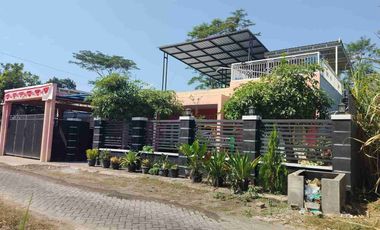 jual murah  rumah 2 lantai  hunian asri di pojok Wates Kediri  350meter k jln raya Ngadiluwih Wates