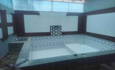 jual murah  rumah 2 lantai  + kolam renang kecil d dalam hunian asri di pojok Wates Kediri  350meter k jln raya Ngadiluwih Wates