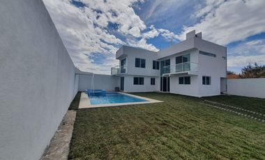 Hermosa casa con alberca en Oaxtepec, Morelos. (NO SE ACEPTAN CREDITOS HIPOTECARIOS)