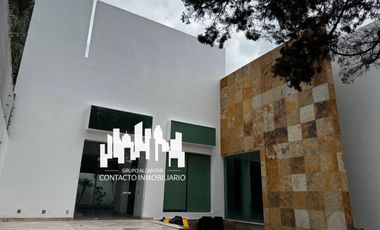 CASA EN RENTA EN BUGAMBILIAS CON 5 RECAMARAS