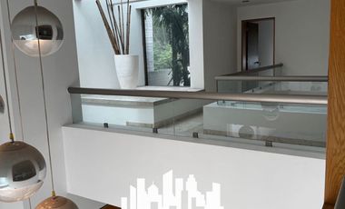 CASA EN RENTA EN BUGAMBILIAS CON 5 RECAMARAS