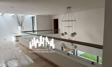 CASA EN RENTA EN BUGAMBILIAS CON 5 RECAMARAS