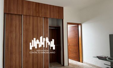 CASA EN RENTA EN BUGAMBILIAS CON 5 RECAMARAS