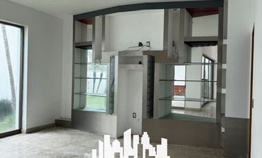 CASA EN RENTA EN BUGAMBILIAS CON 5 RECAMARAS