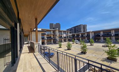 LOCAL COMERCIAL EN RENTA ideal para restaurante en Campanario Norte.