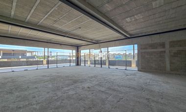 LOCAL COMERCIAL EN RENTA ideal para restaurante en Campanario Norte.