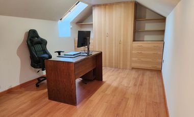 VENDE ACOGEDORA CASA EN SANTA AURORA MACHALI