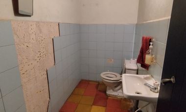 Venta Casa lote en campo Valdez, la norma permite 6 unidades de vivienda y un local comercia