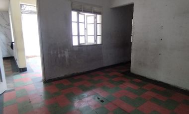 Venta Casa lote en campo Valdez, la norma permite 6 unidades de vivienda y un local comercia